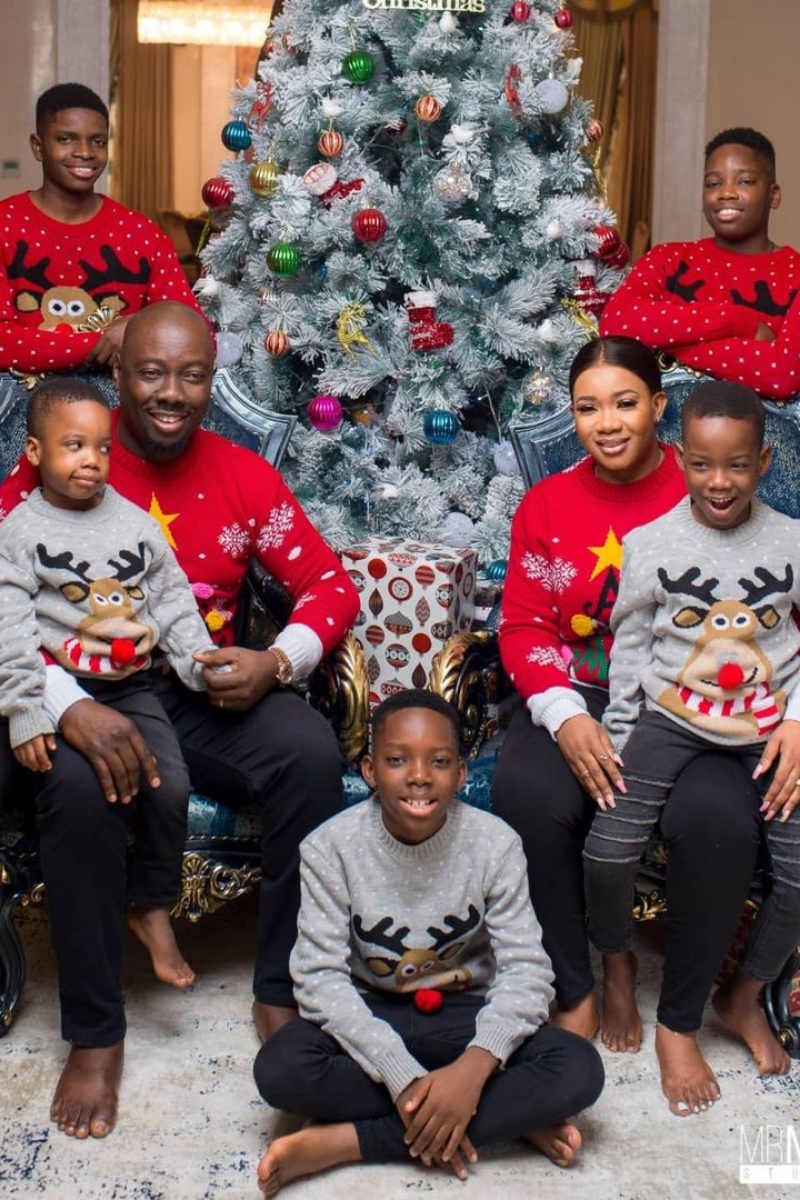 couples who wore the matching Christmas PJ the best