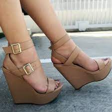 Fashionable Wedge Sandals