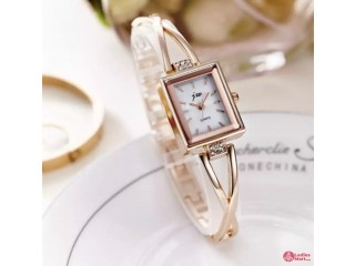 Women Gold Quartz Bracelet Fashion Wristwatch