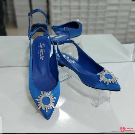 ladies-luxury-footwears-big-0