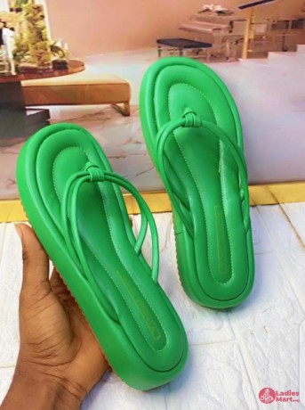 designer-slippers-big-0